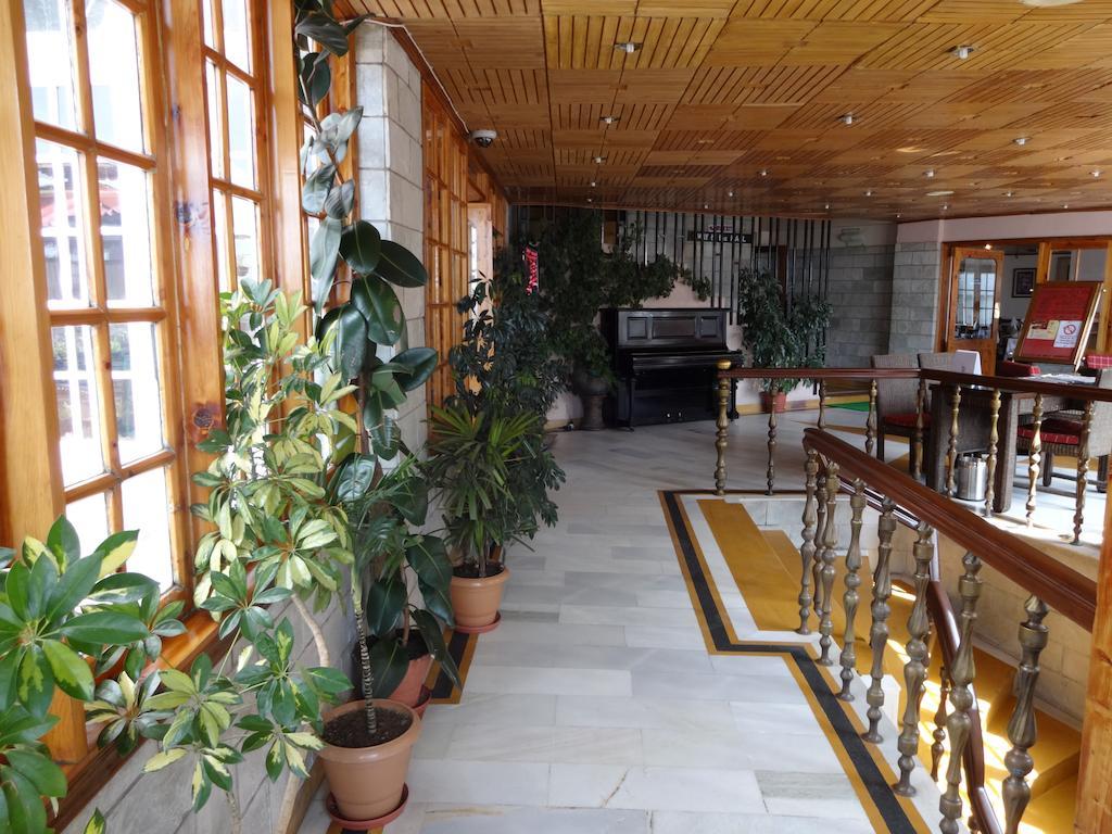 Hotel Combermere Shimla Exterior photo